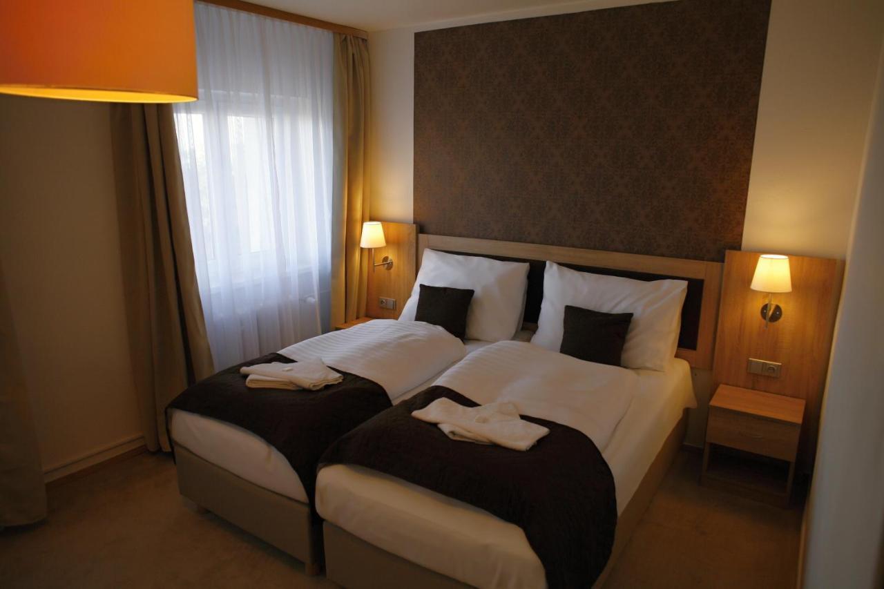 Hotel Pod Vlekem Loučná pod Klínovcem Exterior foto